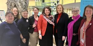 Cornelia True mit der SPD-Parteivorsitzenden Bärbel Bas